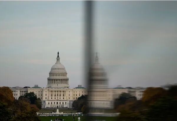 图片[2] - 美政府“停摆”将破纪录！纳指跌近500点，比特币跌破10万美元，加密货币超40万人爆仓